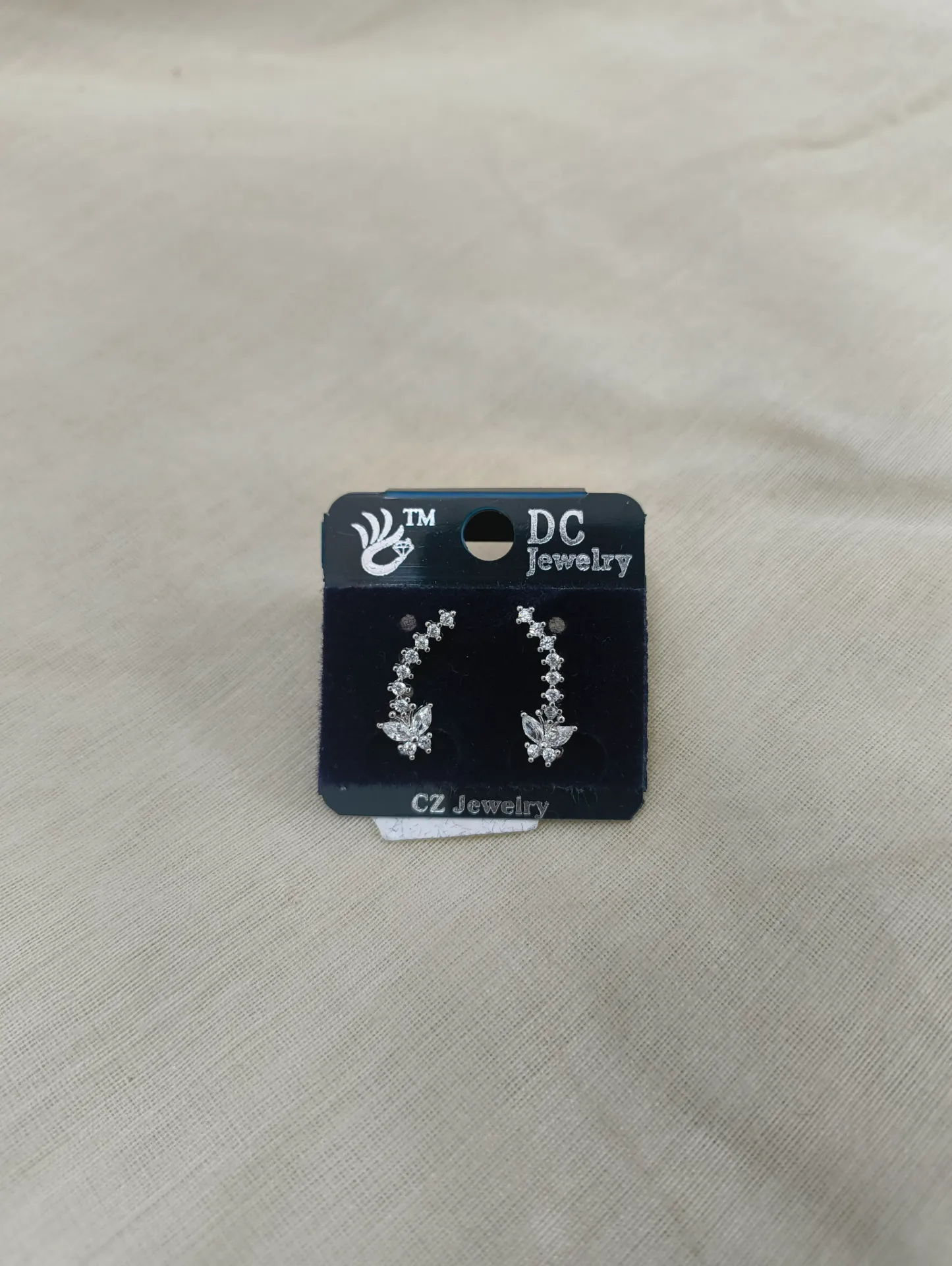 [SKU-069] Mini Cuff Stud [SKU-069]