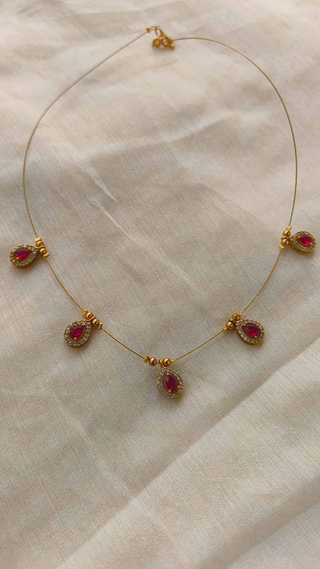 Butta Invisible Chain Vibrant [SKU-017] (Red)