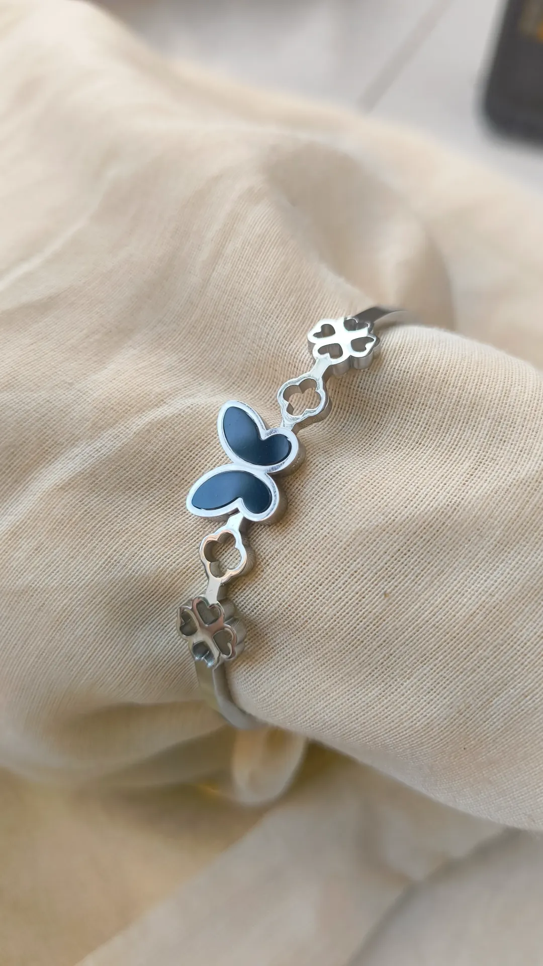 [SKU-095] Tiny Butterfly Bracelet